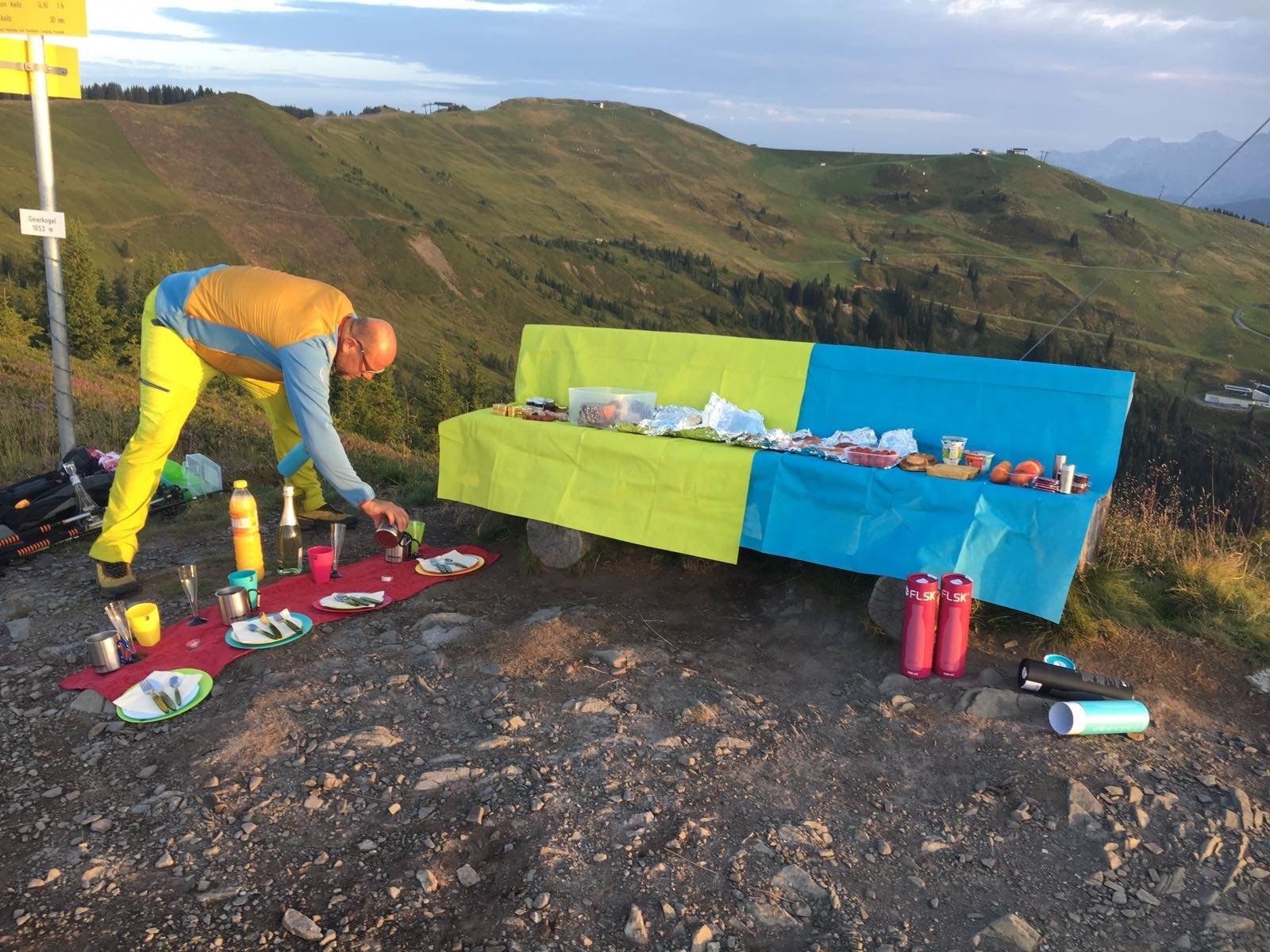 Sonnenaufgangswanderung inkl. Gipfelstürmerpicknick von Bergsepp – fit & fun am Berg